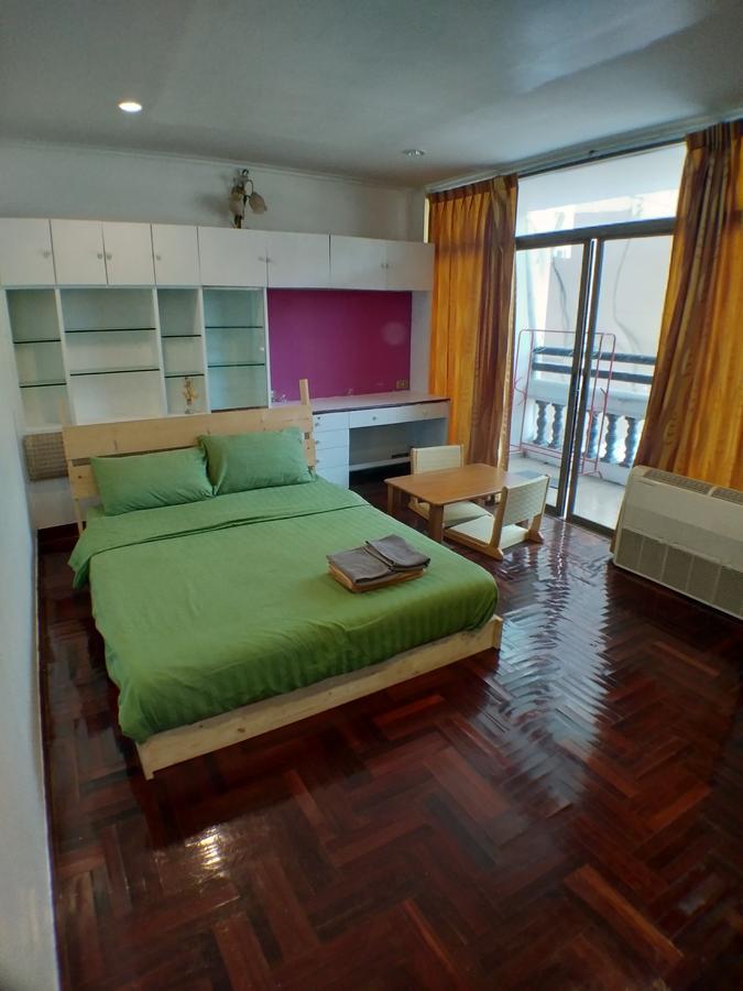 B&B 22 House Бангкок Экстерьер фото